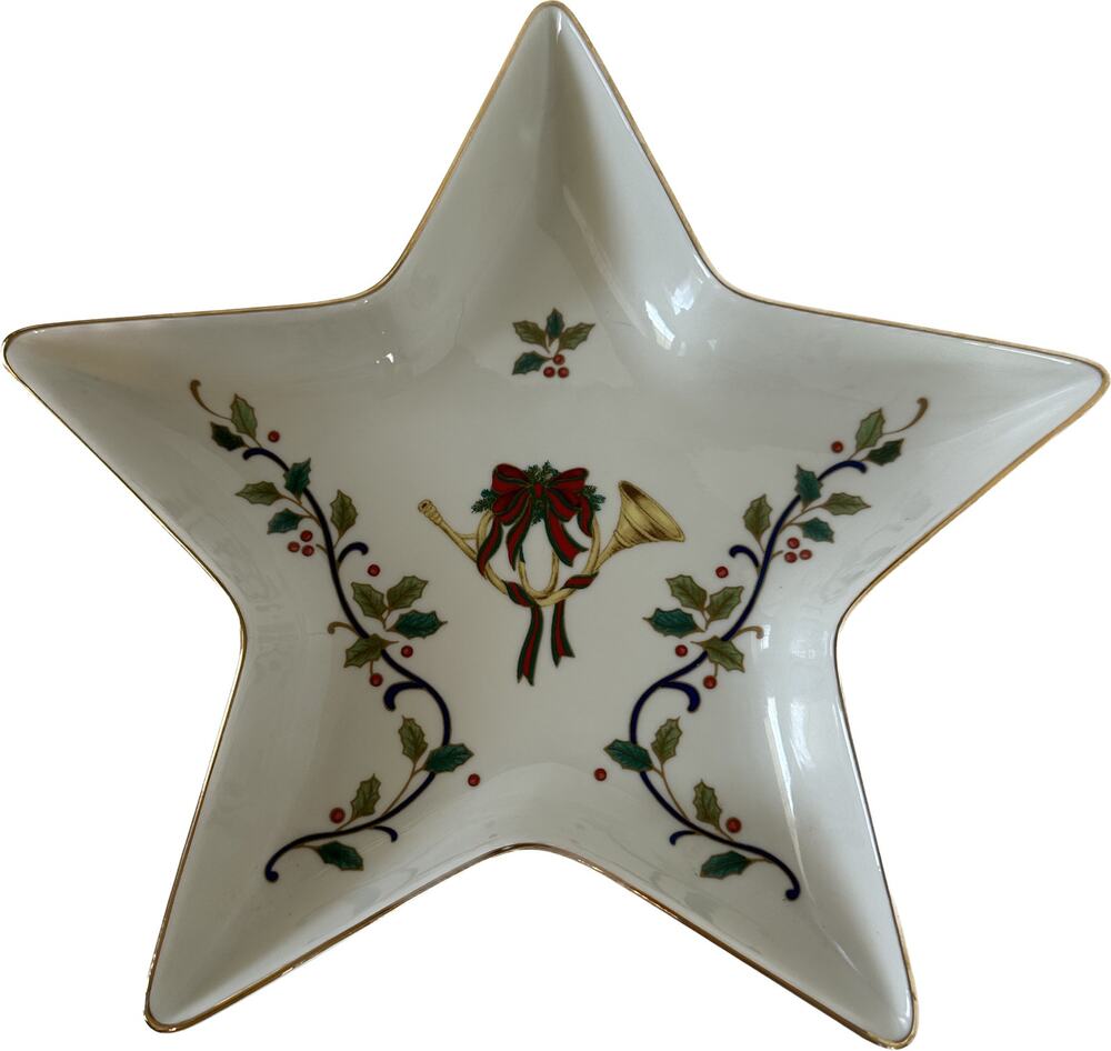 Holiday Bloom Star Shaped Candy Dish 9" fine china Mikasa, Bugle & Holly Pattern